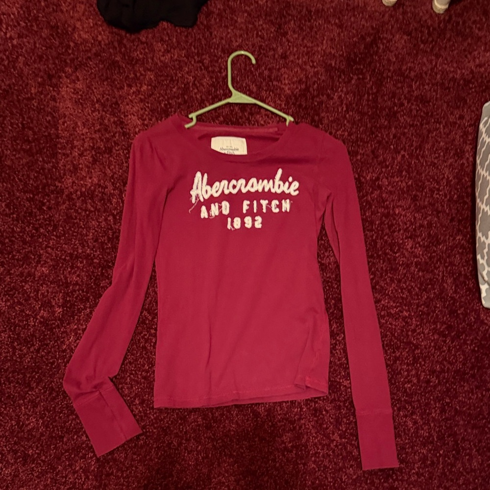 Abercrombie & Fitch Women's maroon red Long Sleeve Tee